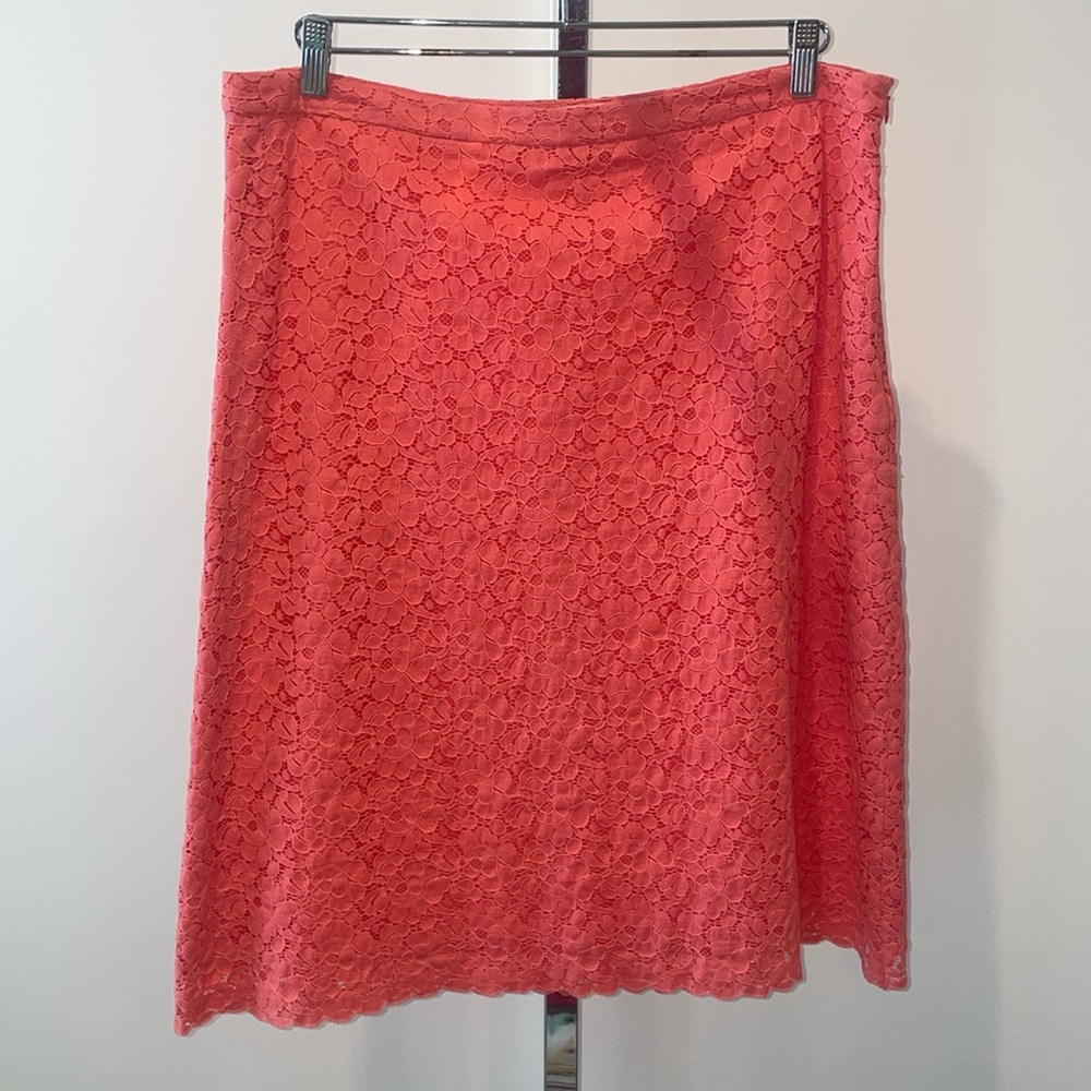 Banana Republic coral lace skirt